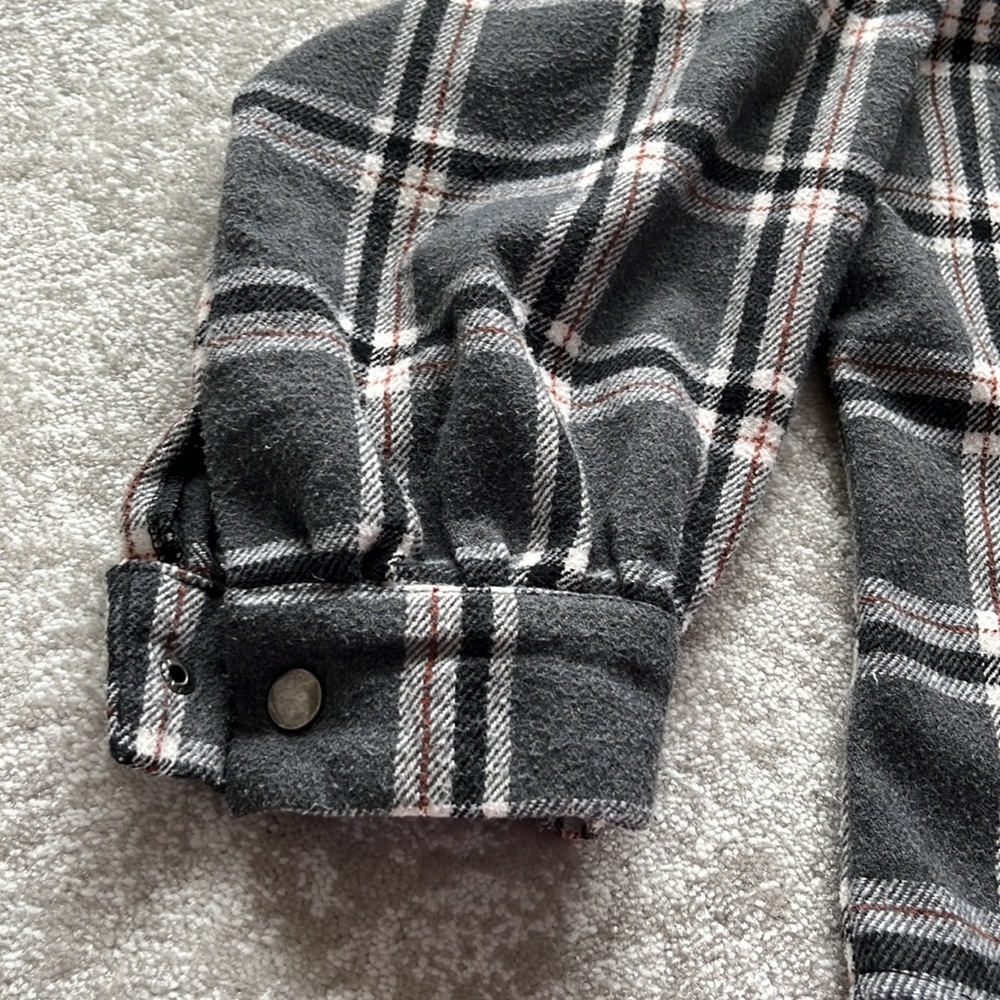 Oversized Button-Up Flannel - Picture 4 of 5